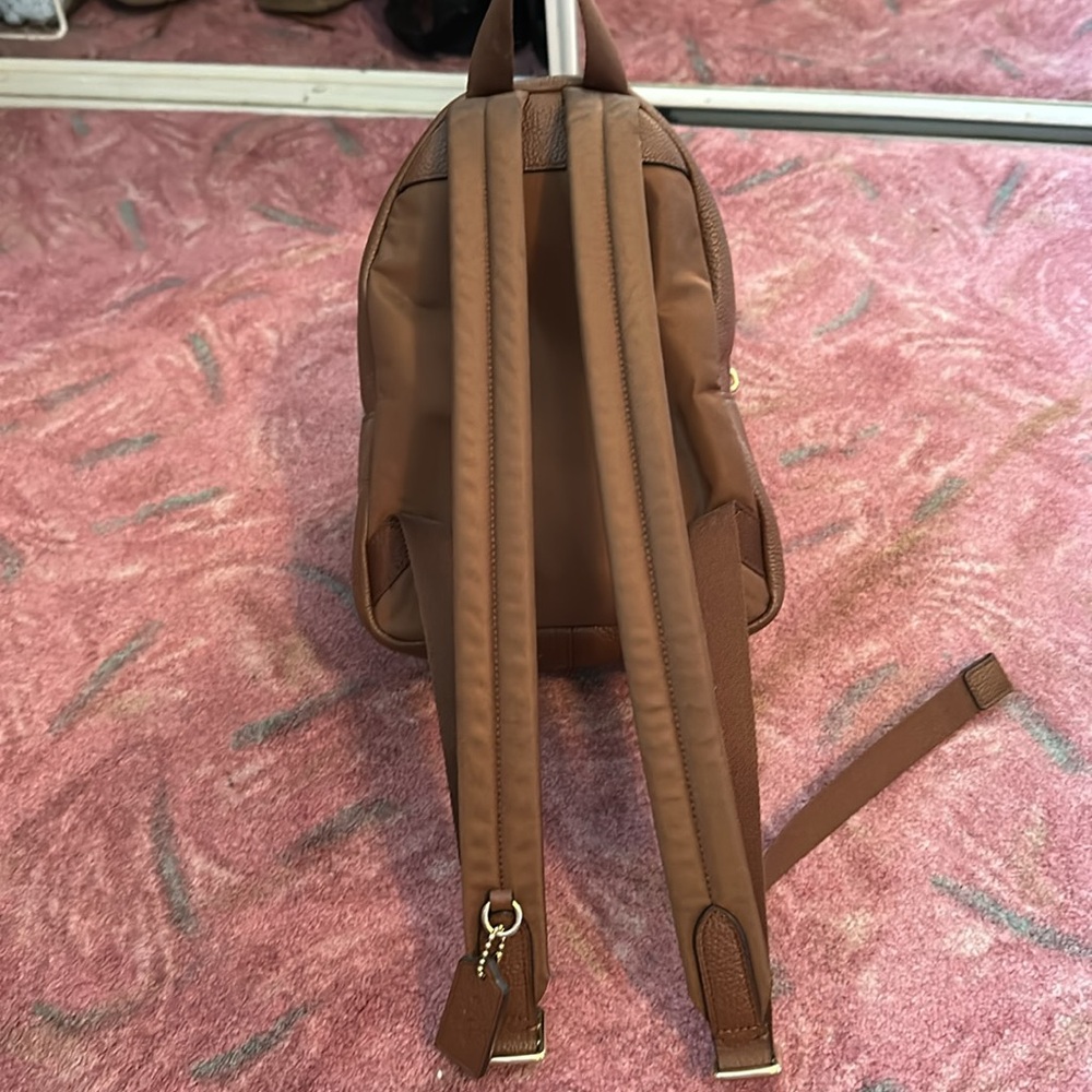Coach back pack - Picture 4 of 6